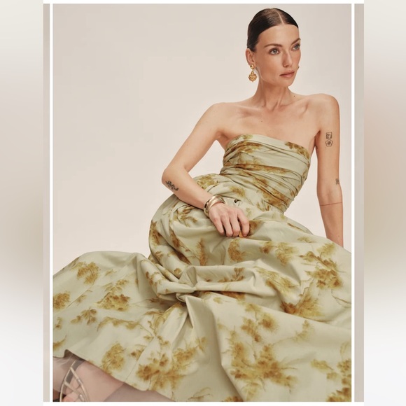Reformation Dresses & Skirts - Reformation Kastoria Dress- Strapless, Floral, Full Skirt